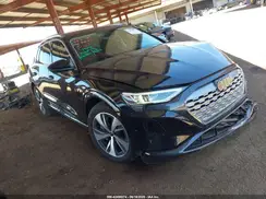 WA15AAGE2RB033698 2024 AUDI Q8