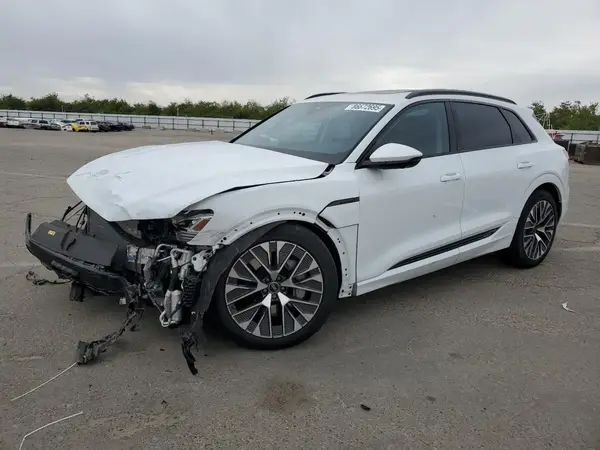WA15AAGE2RB041770 2024 AUDI Q8 - Image 1