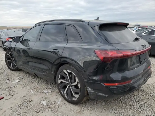 WA15AAGE3RB027165 2024 AUDI Q8 - Image 2