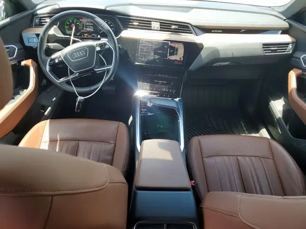 WA15AAGE3RB040594 2024 AUDI Q8 - Image 8