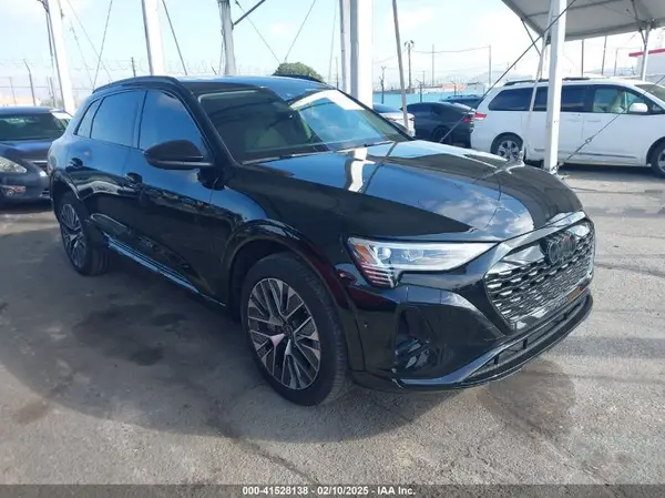 WA15AAGE3RB049957 2024 AUDI Q8 - Image 1