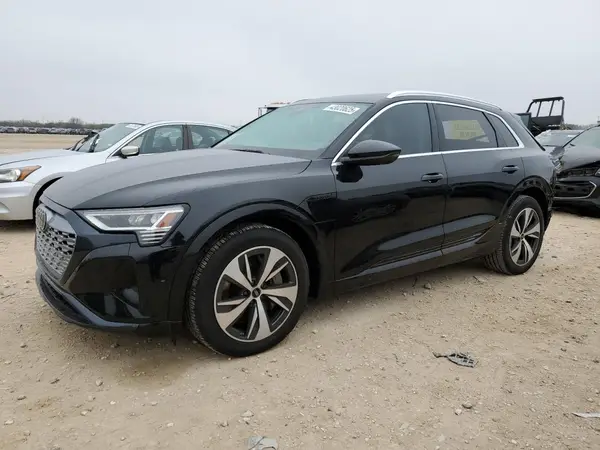 WA15AAGE4RB019575 2024 AUDI Q8 - Image 1