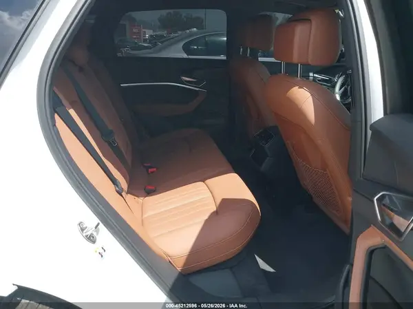 WA15AAGE4RB061907 2024 AUDI Q8 - Image 8