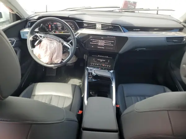 WA15AAGE5RB030150 2024 AUDI Q8 - Image 8