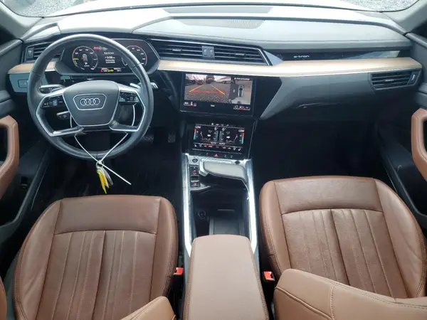 WA15AAGE5RB032111 2024 AUDI Q8 - Image 8