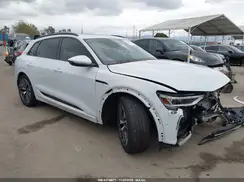 WA15AAGE5RB049393 2024 AUDI Q8