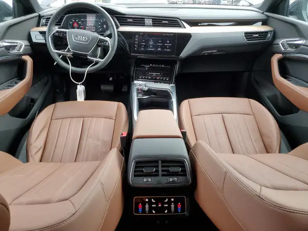 WA15AAGE5RB058370 2024 AUDI Q8 - Image 8