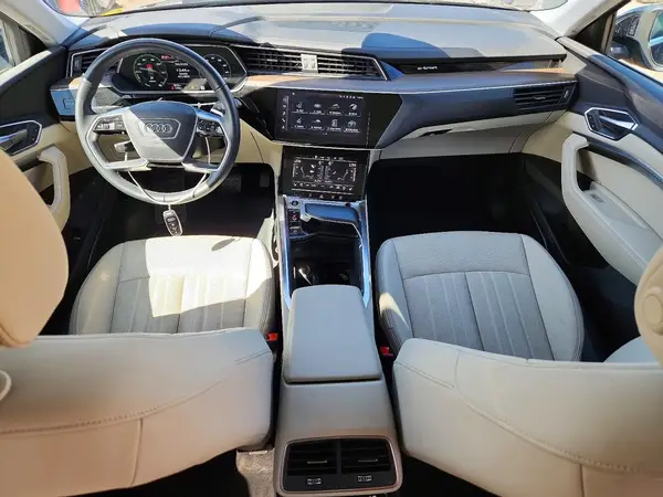 WA15AAGE7RB005444 2024 AUDI Q8 - Image 8