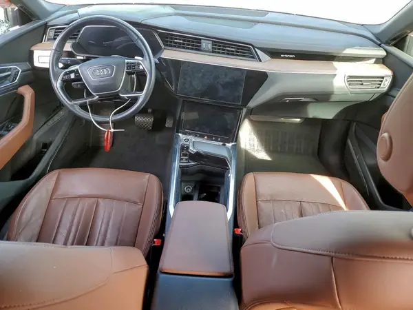 WA15AAGE7RB030800 2024 AUDI Q8 - Image 8