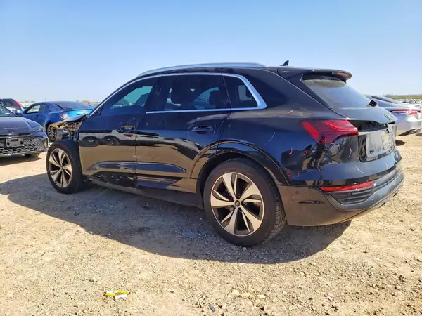 WA15AAGE7RB034488 2024 AUDI Q8 - Image 2
