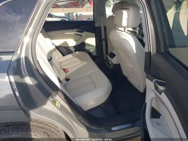 WA15AAGE7RB049542 2024 AUDI Q8 - Image 8