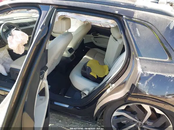 WA15AAGE7RB063294 2024 AUDI Q8 - Image 8
