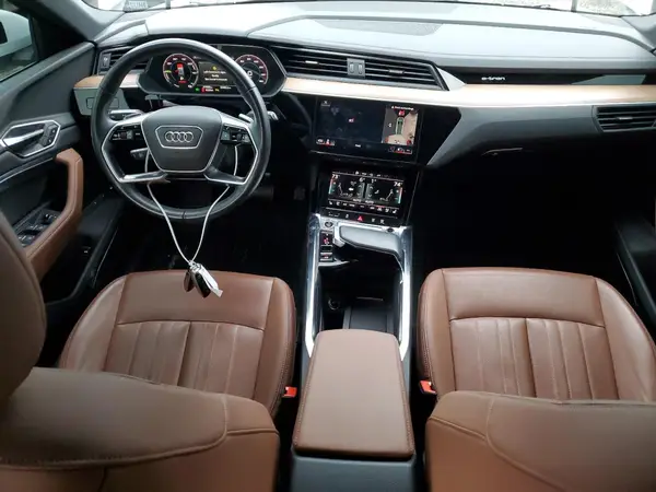 WA15AAGE8RB020647 2024 AUDI Q8 - Image 8