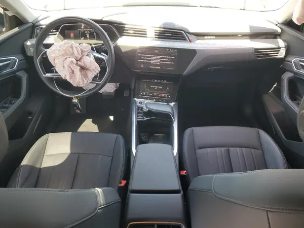 WA15AAGE8RB031423 2024 AUDI Q8 - Image 8