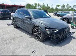 WA15AAGE8RB054393 2024 AUDI Q8