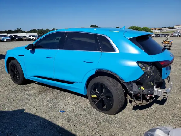 WA15AAGE9RB020348 2024 AUDI Q8 - Image 2
