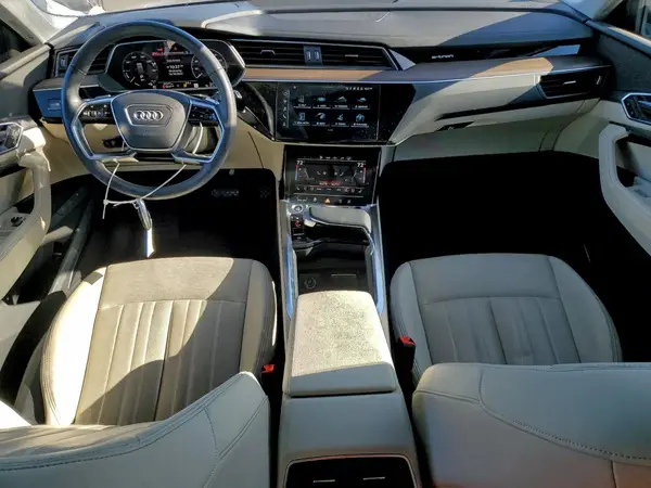WA15AAGEXRB006264 2024 AUDI Q8 - Image 8
