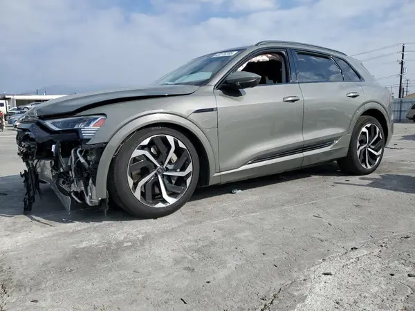 WA15AAGEXRB010931 2024 AUDI Q8 - Image 1