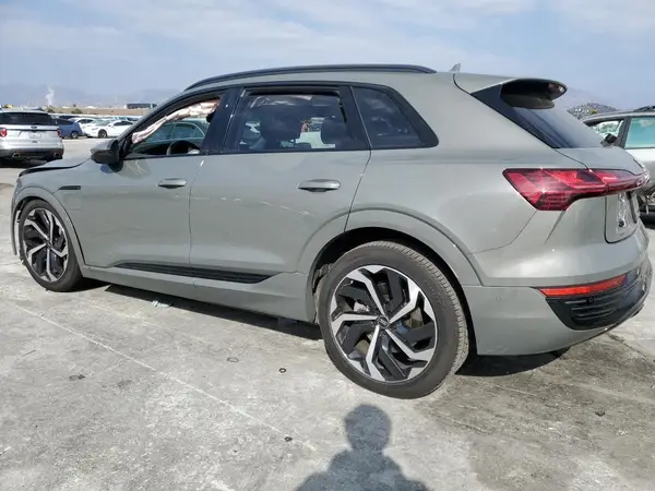 WA15AAGEXRB010931 2024 AUDI Q8 - Image 2