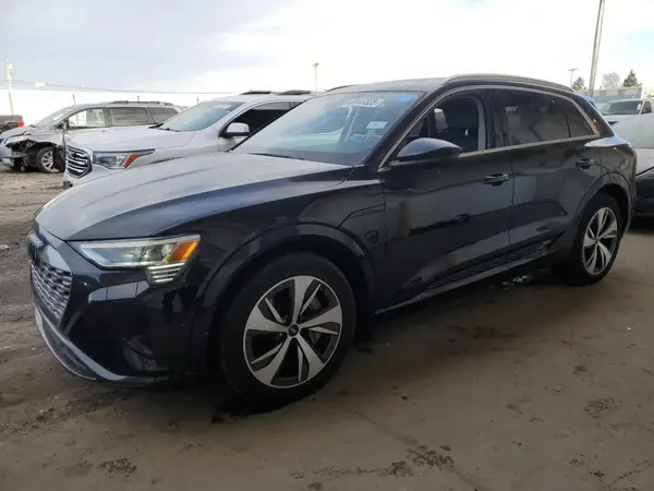 WA15AAGEXRB027535 2024 AUDI Q8 - Image 1