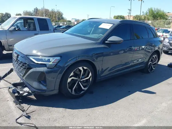 WA15AAGEXRB027700 2024 AUDI Q8 - Image 2