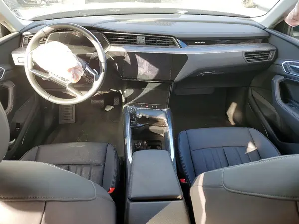 WA15AAGEXRB053858 2024 AUDI Q8 - Image 8