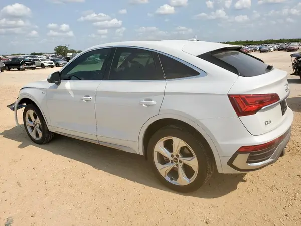 WA15ABFY7M2113105 2021 AUDI Q5 - Image 2