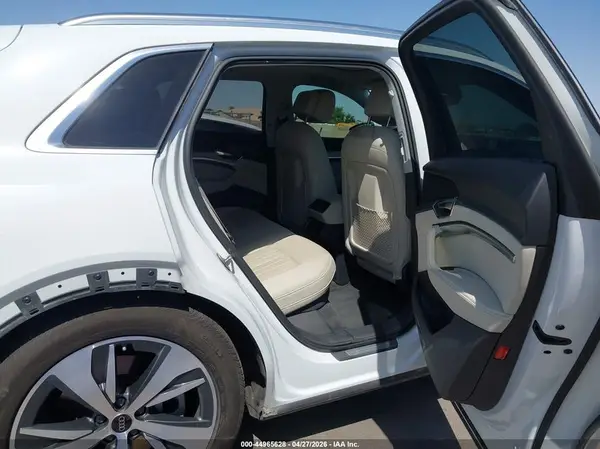 WA15ABGE0RB015187 2024 AUDI Q8 - Image 8