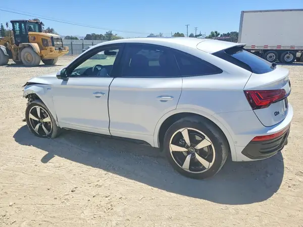 WA16AAFY3P2118711 2023 AUDI Q5 - Image 2