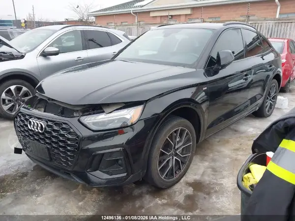 WA16AAFY9M2073947 2021 AUDI Q5 - Image 2