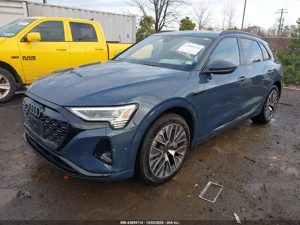 WA16AAGE0RB051489 2024 AUDI Q8 - Image 2