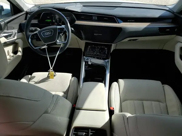 WA16AAGE2RB013276 2024 AUDI Q8 - Image 8