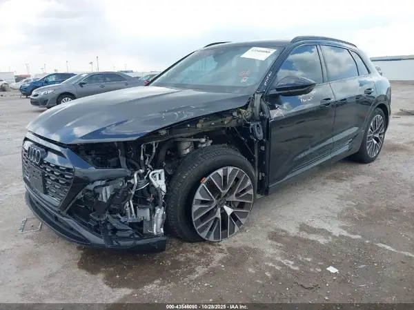 WA16AAGE6RB052016 2024 AUDI Q8 - Image 2