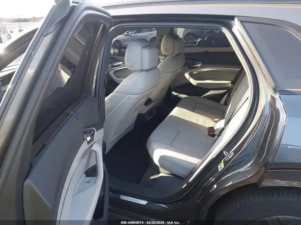 WA16AAGE9RB046839 2024 AUDI Q8 - Image 8