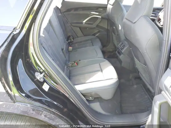 WA16AAGU2S2062152 2025 AUDI Q5 - Image 8