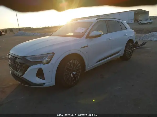WA16ABGE2RB008018 2024 AUDI Q8 - Image 2
