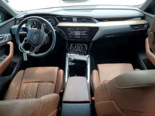 WA16ABGE3RB035664 2024 AUDI Q8 - Image 8