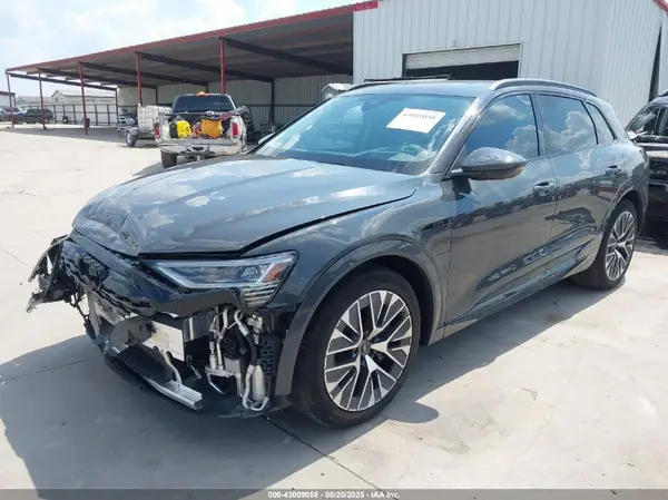 WA16ABGE5RB007526 2024 AUDI Q8 - Image 2
