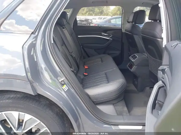 WA16ABGE5RB007526 2024 AUDI Q8 - Image 8