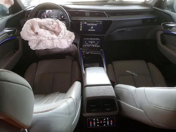 WA16ABGE8RB005138 2024 AUDI Q8 - Image 8