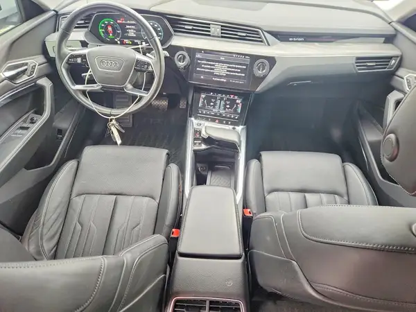 WA16ABGE8RB008525 2024 AUDI Q8 - Image 8