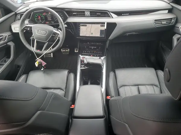 WA16CBGE0RB060922 2024 AUDI SQ8 - Image 8