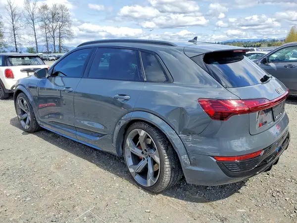 WA16CBGE3RB038848 2024 AUDI SQ8 - Image 2