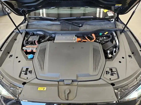 WA16CBGE9RB037168 2024 AUDI SQ8 - Image 8