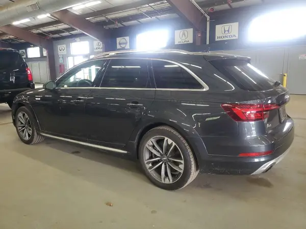 WA17NAF40KA010700 2019 AUDI A4 - Image 2