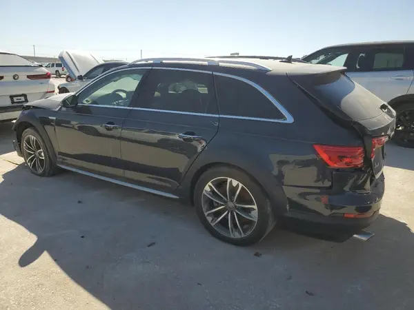 WA17NAF45HA150413 2017 AUDI A4 - Image 2