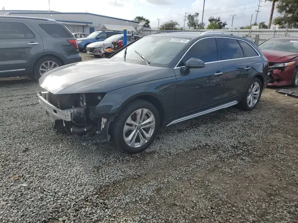 WA18AAF43MA005512 2021 AUDI A4 - Image 1