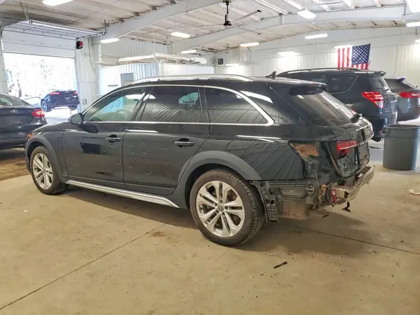 WA18AAF44MA017877 2021 AUDI A4 - Image 2