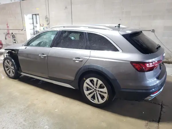 WA18AAF49MA046470 2021 AUDI A4 - Image 2