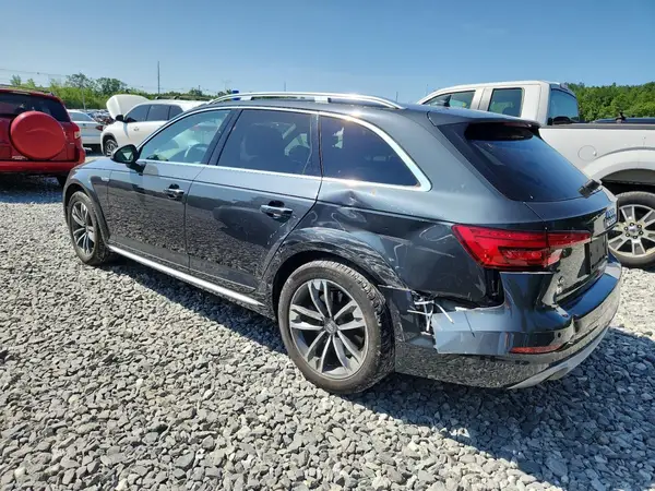 WA18NAF41HA072376 2017 AUDI A4 - Image 2